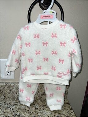 Juicy Couture Plush Bow Lounge Set - White & Pink